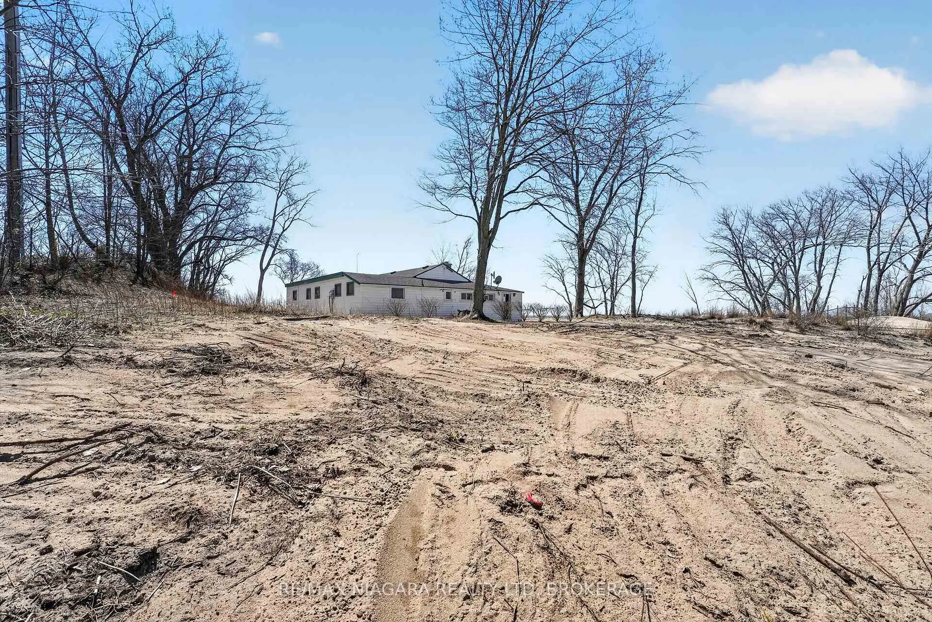 Photo 39 of 239 Pleasant Beach Road, Port Colborne, Sherkston — HOMEH