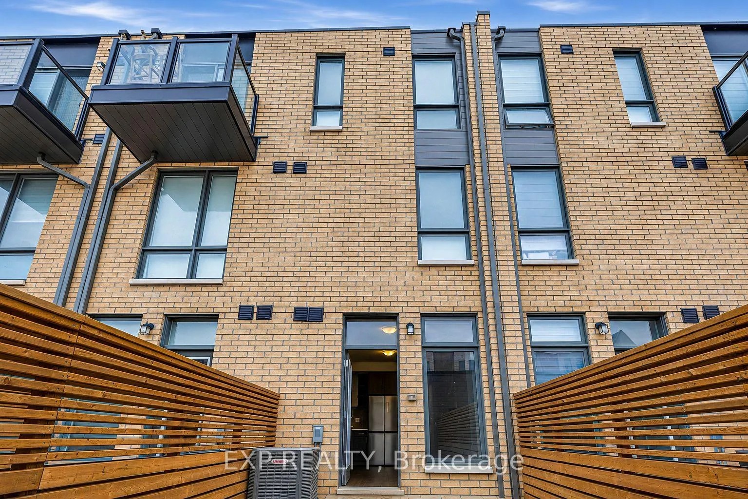 Photo 27 of 28 Turtle Island Road, Toronto, Englemount-Lawrence — HOMEH