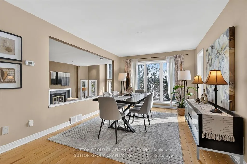 Photo 15 of 712 Riverside Drive, London, North Q — HOMEH