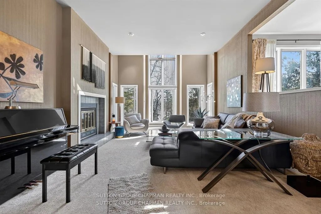 Photo 17 of 712 Riverside Drive, London, North Q — HOMEH