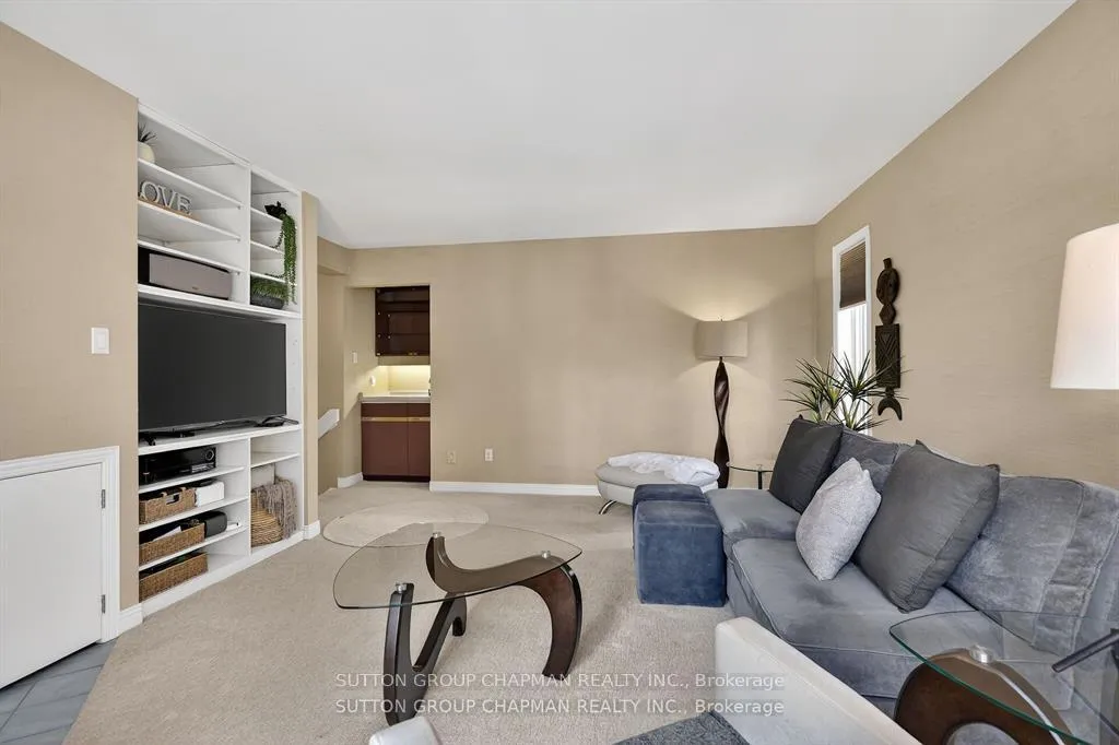 Photo 20 of 712 Riverside Drive, London, North Q — HOMEH
