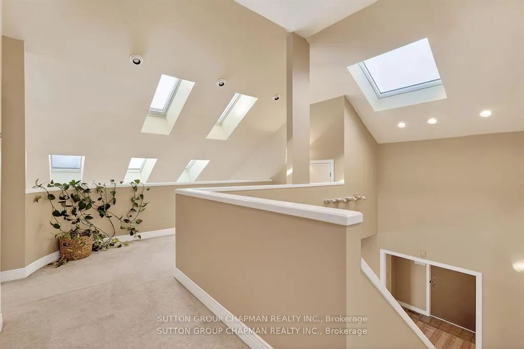 Photo 26 of 712 Riverside Drive, London, North Q — HOMEH