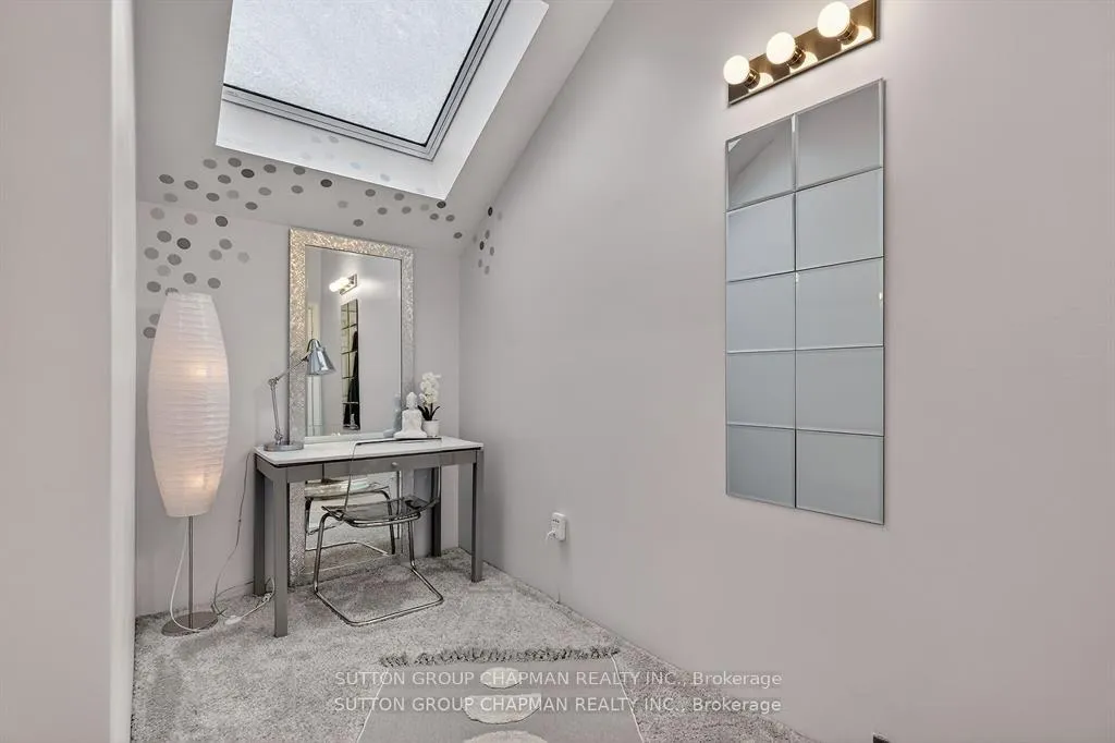 Photo 31 of 712 Riverside Drive, London, North Q — HOMEH