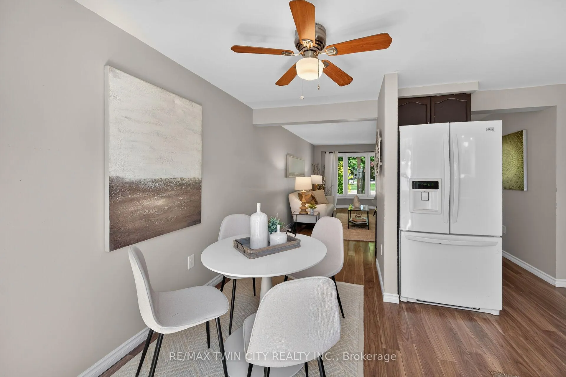 Photo 20 of 925 Elgin Street N, Cambridge — HOMEH