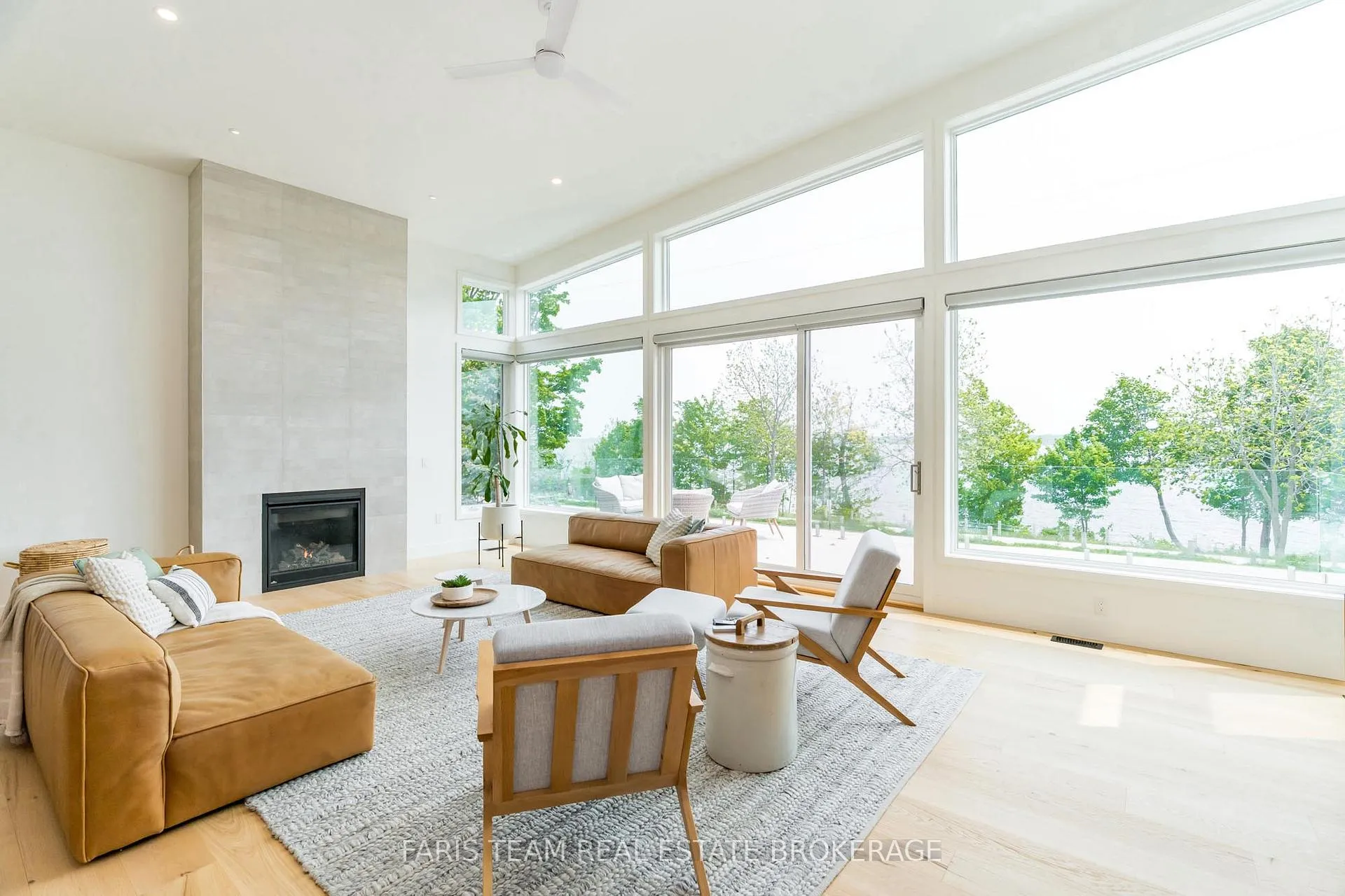 Photo 14 of 202 Kempenfelt Drive, Barrie, North Shore — HOMEH