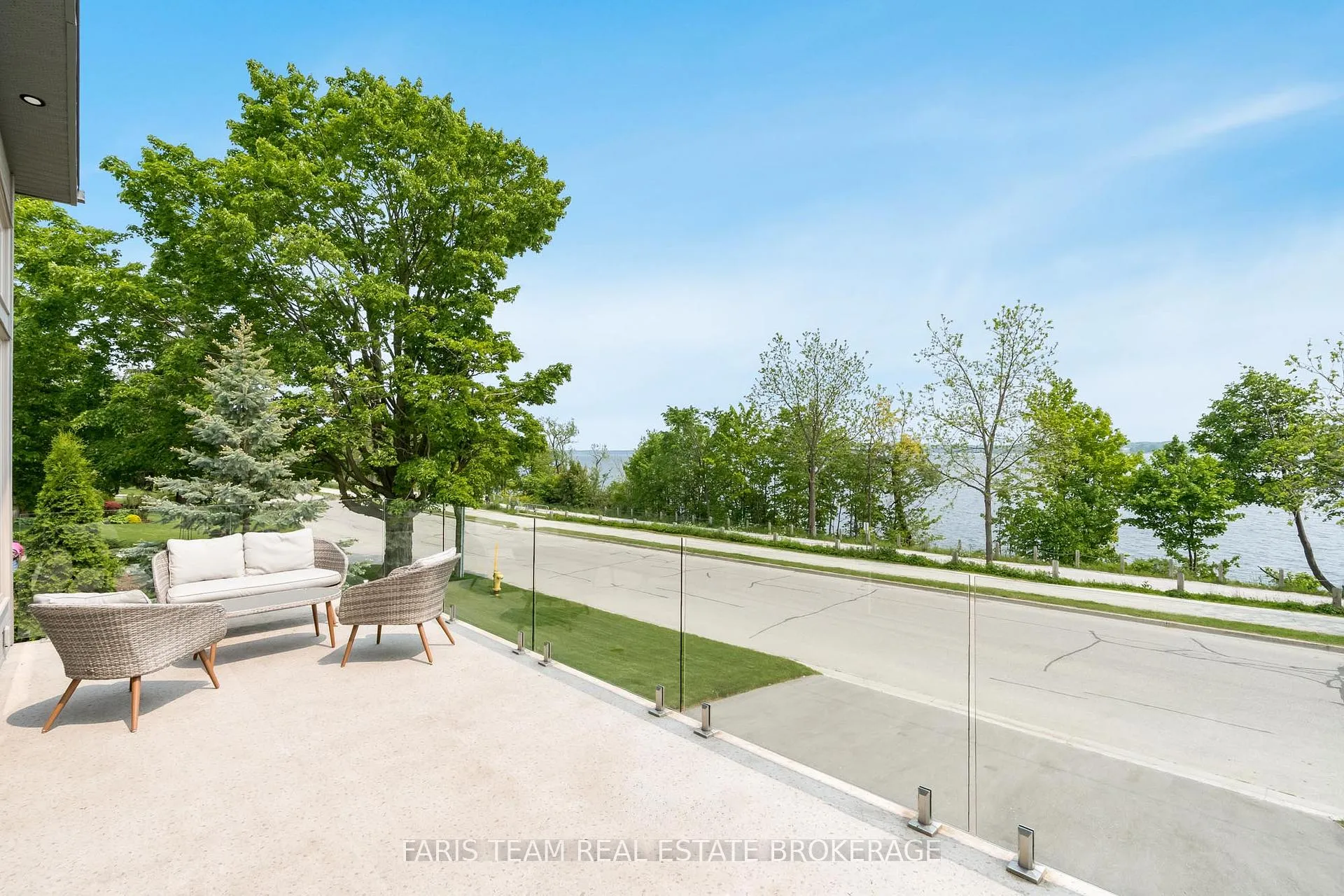 Photo 18 of 202 Kempenfelt Drive, Barrie, North Shore — HOMEH
