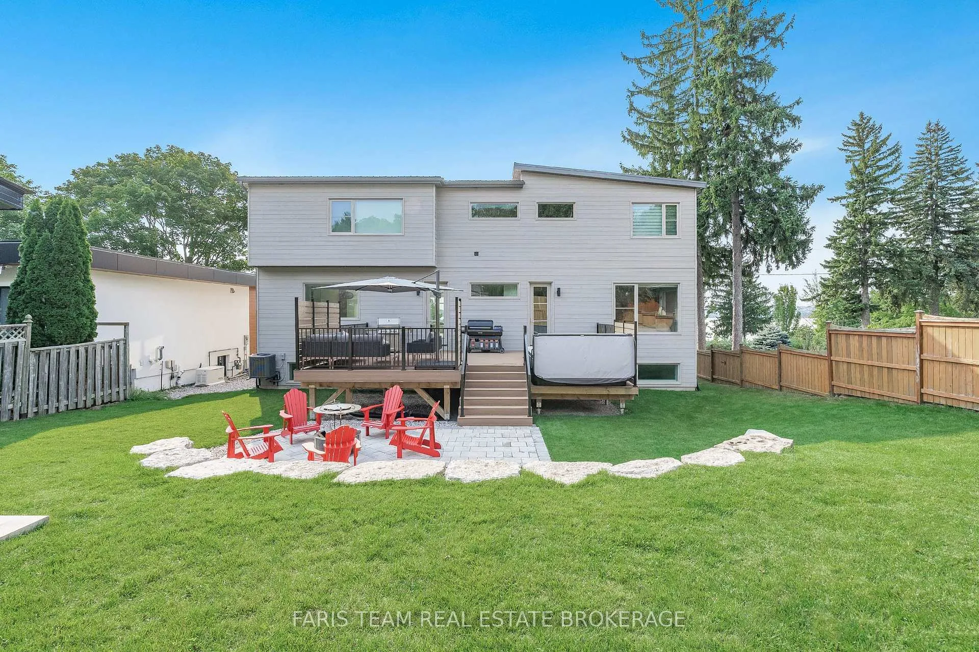 Photo 42 of 202 Kempenfelt Drive, Barrie, North Shore — HOMEH