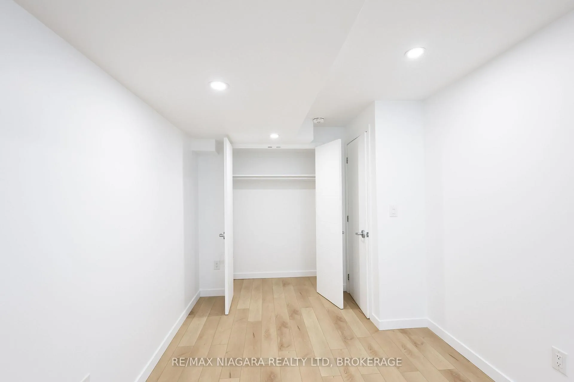 Photo 24 of Unit Unit B, 68 First Street, Welland, Lincoln/Crowland — HOMEH