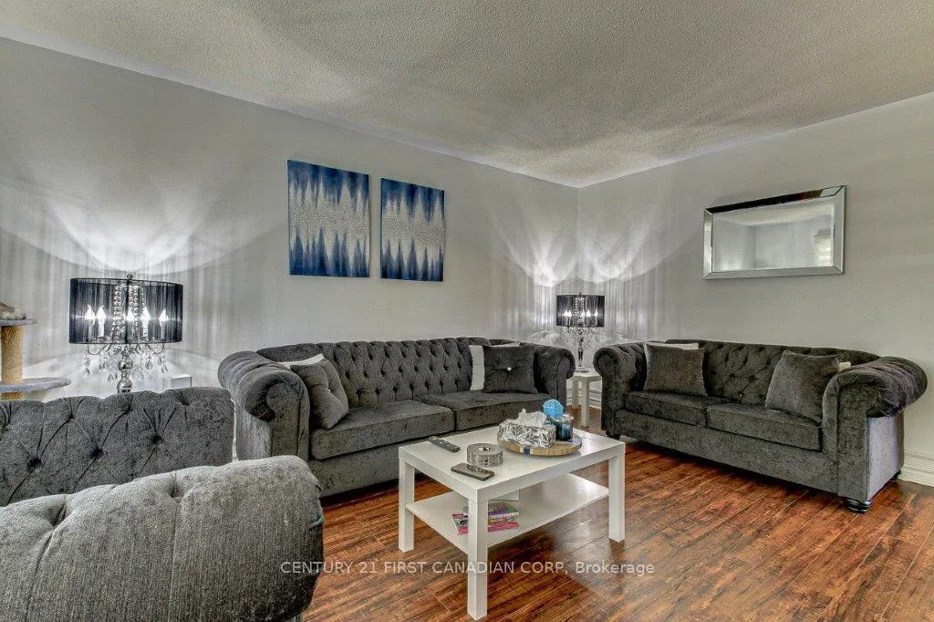 Photo 14 of 67 Weymouth Drive, London, East I — HOMEH