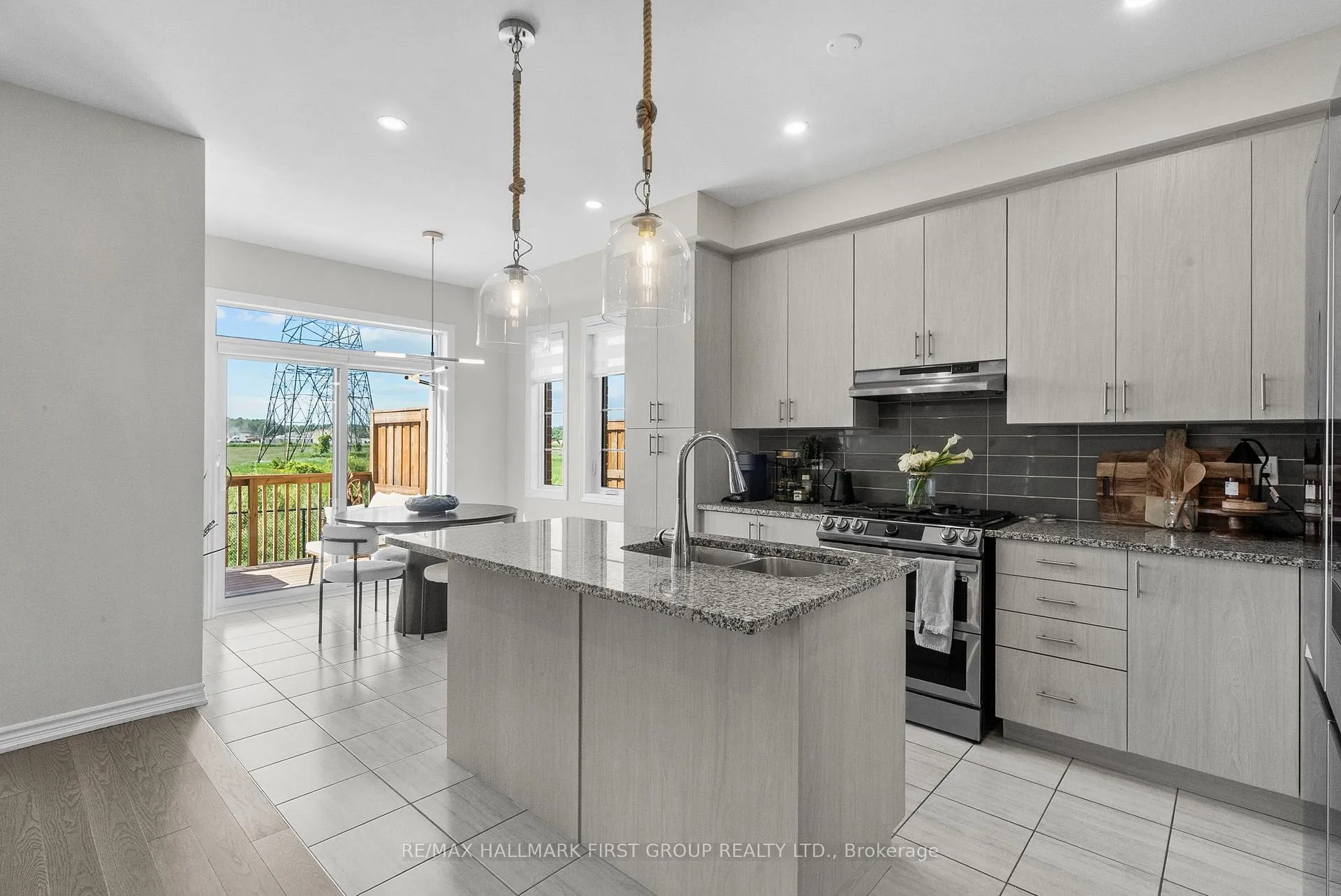 Photo 6 of 16 Cachia Lane, Ajax, Northwest Ajax — HOMEH