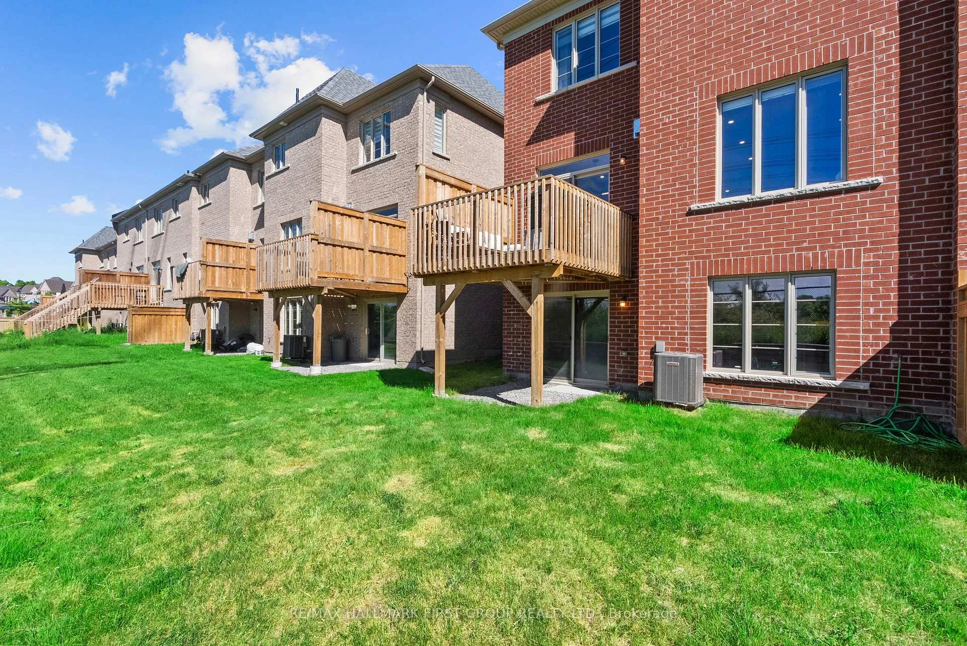 Photo 15 of 16 Cachia Lane, Ajax, Northwest Ajax — HOMEH