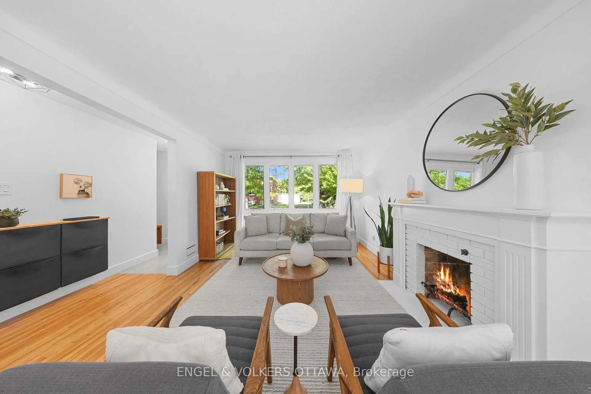 Photo 6 of 2161 Blossom Drive, Ottawa, Applewood Acres — HOMEH