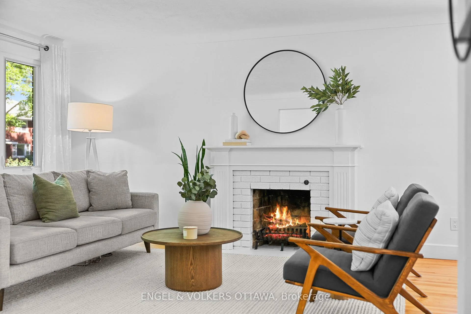 Photo 20 of 2161 Blossom Drive, Ottawa, Applewood Acres — HOMEH