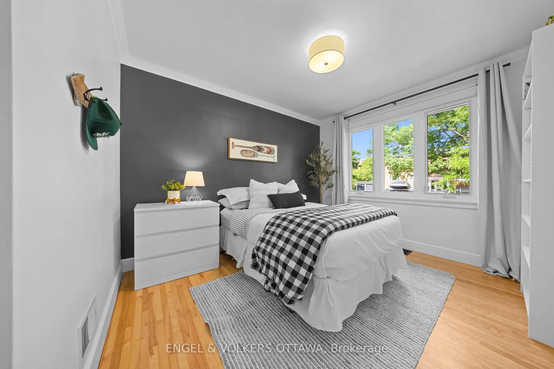 Photo 29 of 2161 Blossom Drive, Ottawa, Applewood Acres — HOMEH