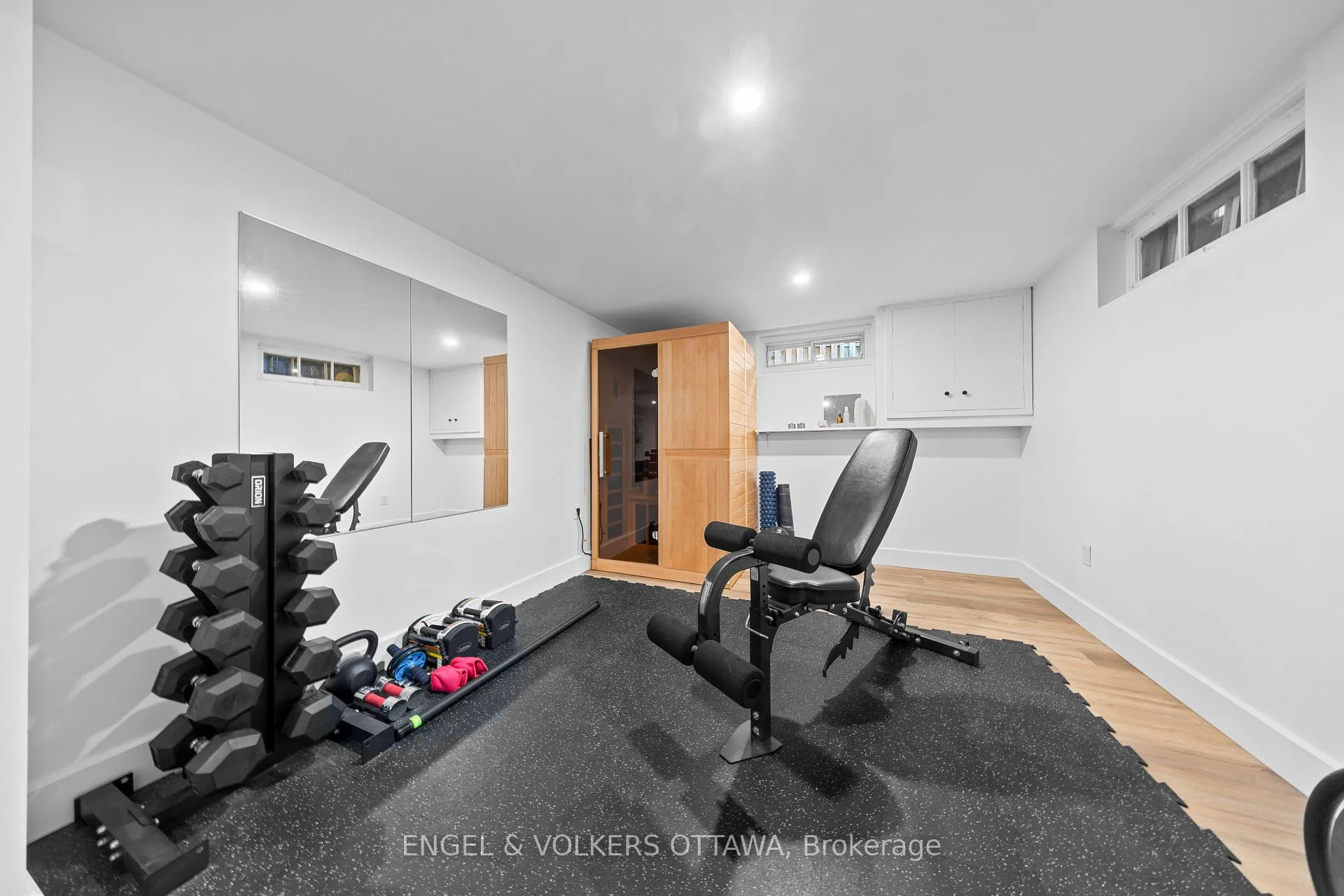 Photo 37 of 2161 Blossom Drive, Ottawa, Applewood Acres — HOMEH