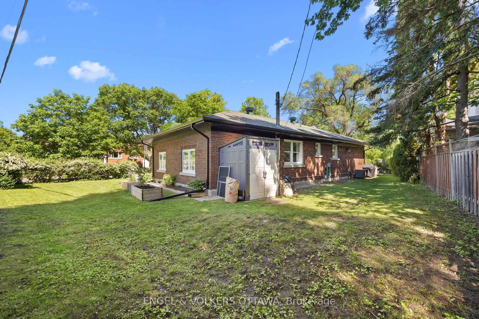 Photo 49 of 2161 Blossom Drive, Ottawa, Applewood Acres — HOMEH