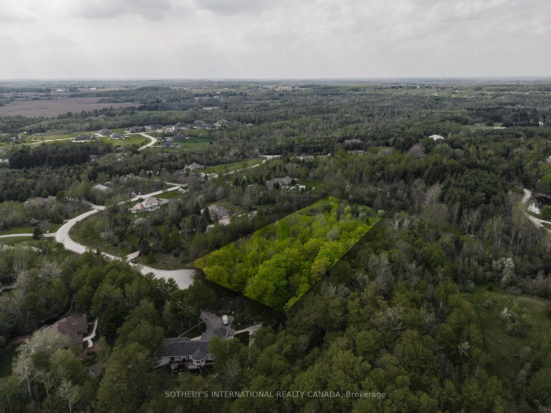 Photo 5 of 15 Morgan Drive, Halton Hills, Rural Halton Hills — HOMEH
