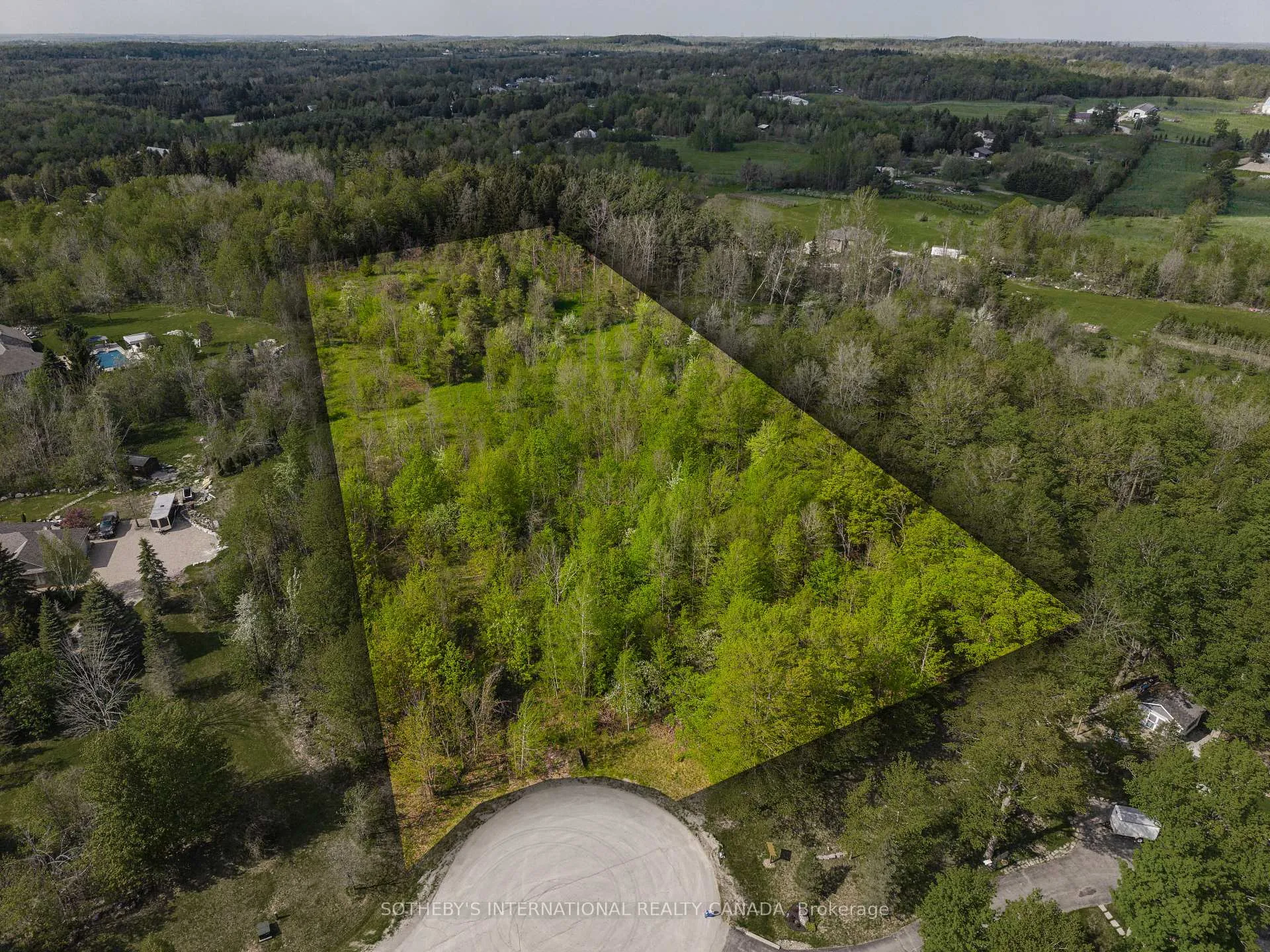 Photo 6 of 15 Morgan Drive, Halton Hills, Rural Halton Hills — HOMEH