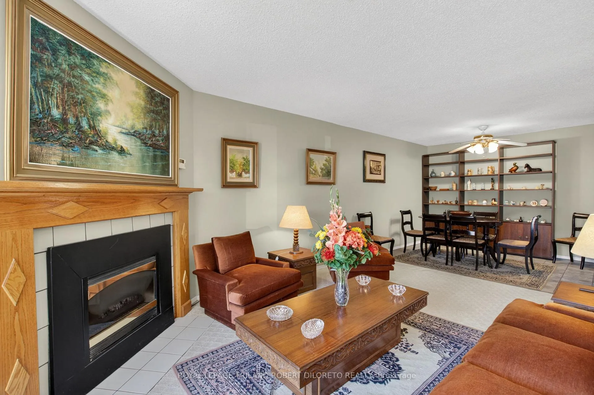 Photo 10 of Unit 103, 731 Deveron Crescent, London, South T — HOMEH