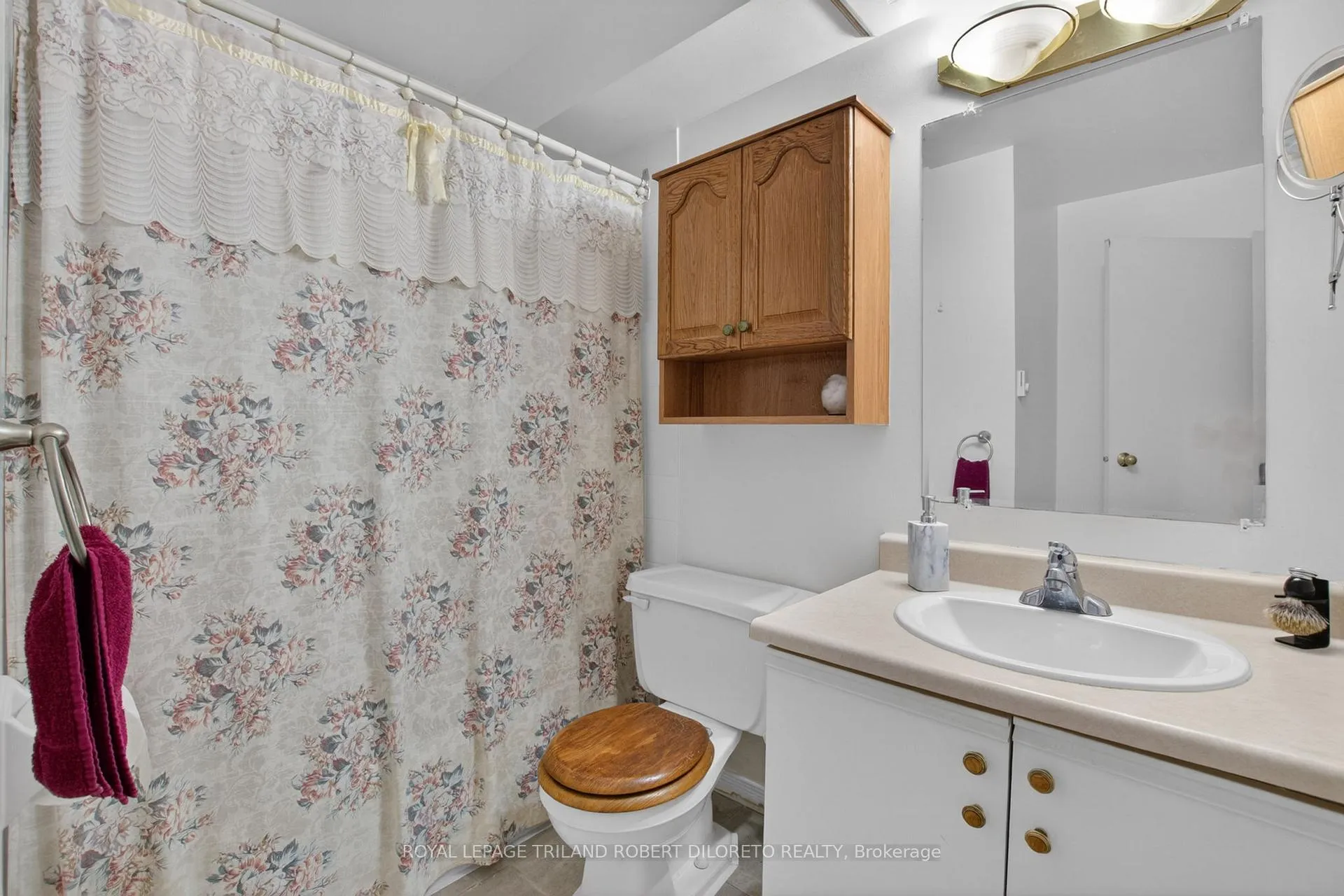 Photo 17 of Unit 103, 731 Deveron Crescent, London, South T — HOMEH
