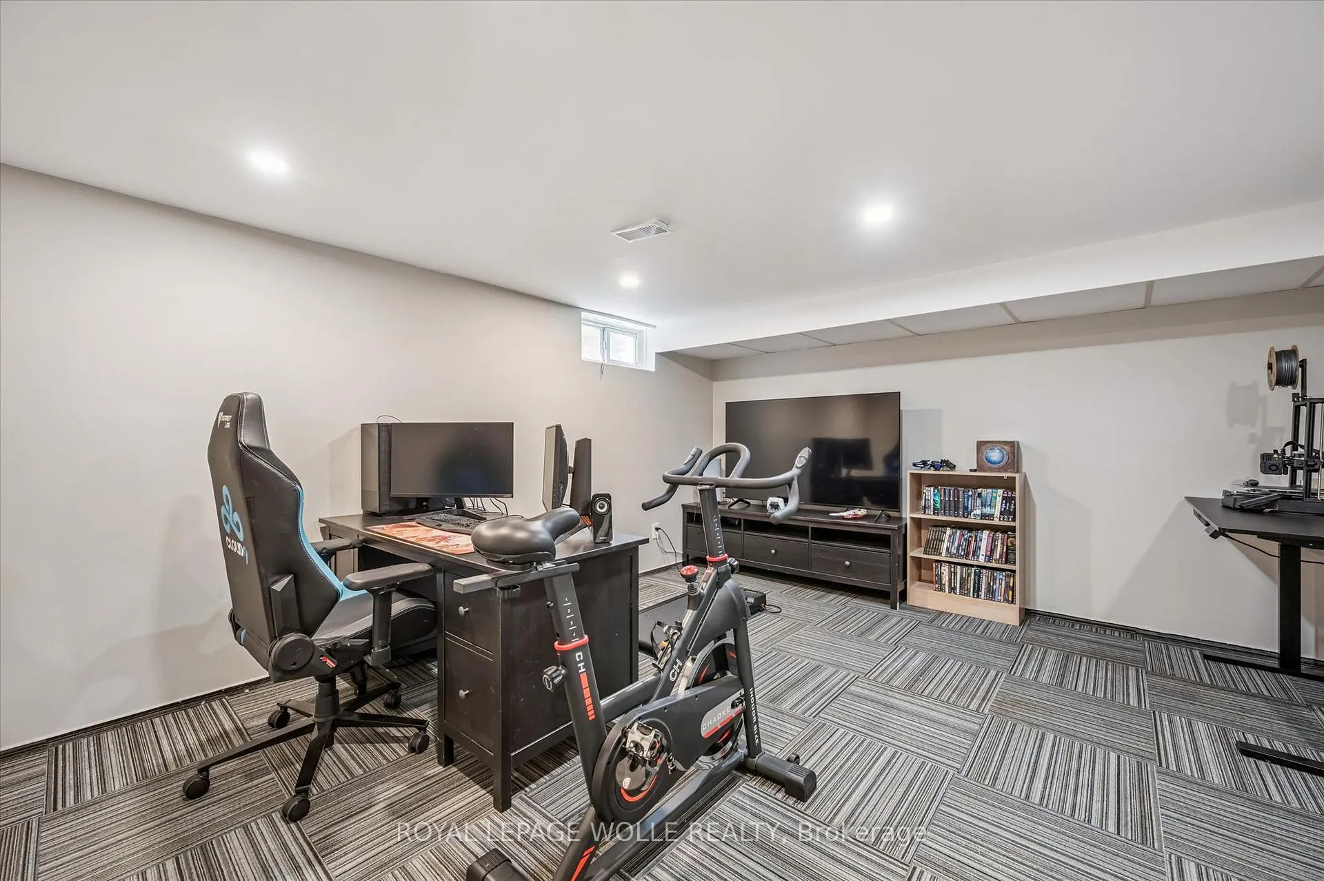 Photo 17 of Unit 14, 165 Green Valley Drive, Kitchener — HOMEH