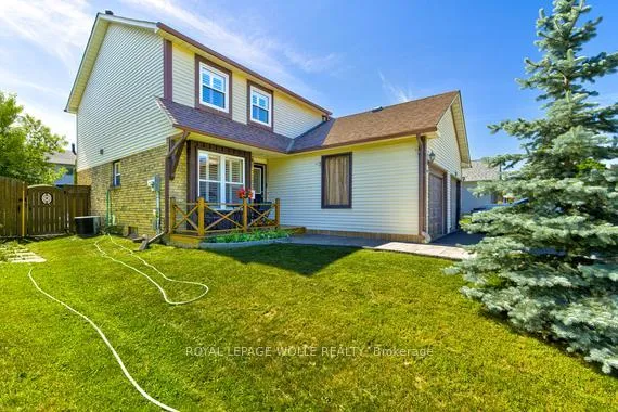 Photo 2 of 1302 Northmount Street, Oshawa, Centennial — HOMEH