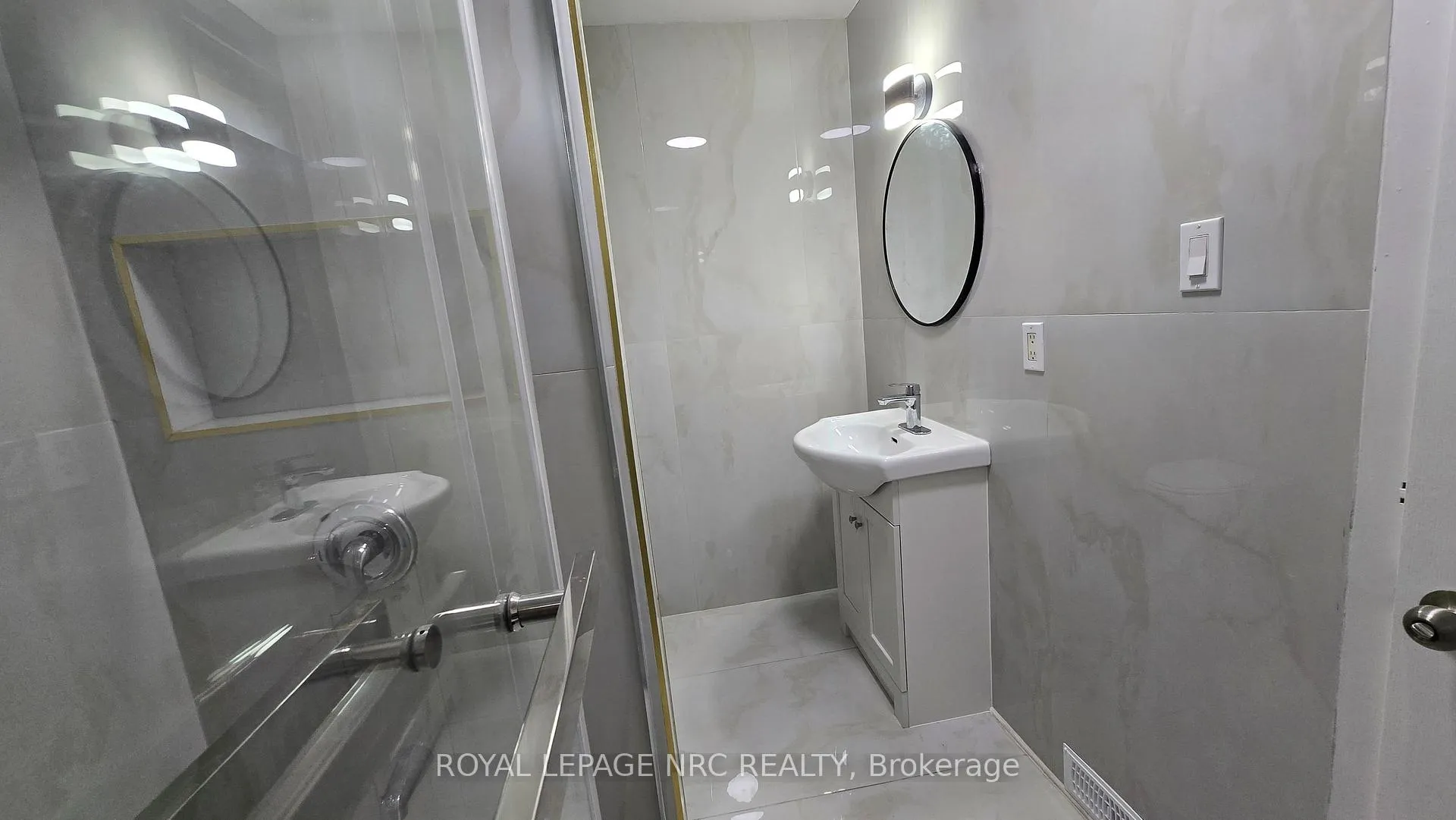 Photo 9 of 4425 Hiram Street, Niagara Falls, Downtown — HOMEH