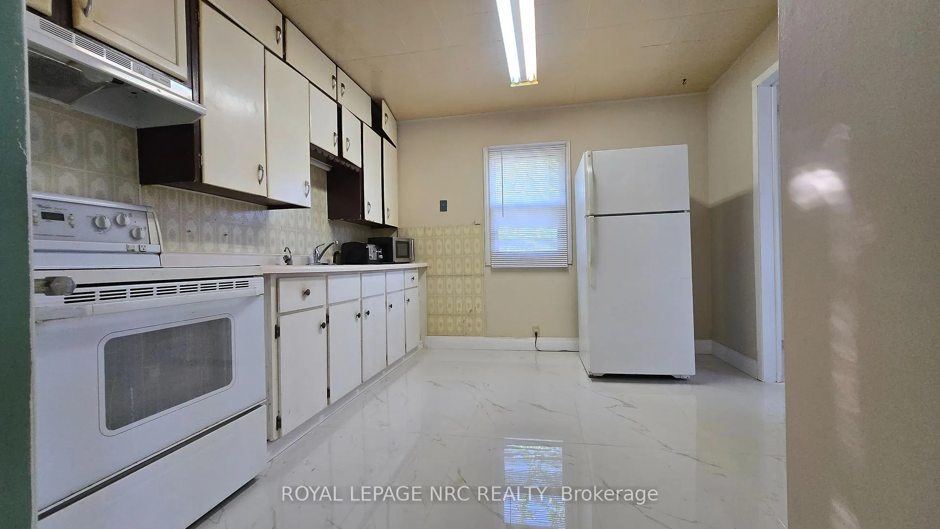 Photo 24 of 4425 Hiram Street, Niagara Falls, Downtown — HOMEH