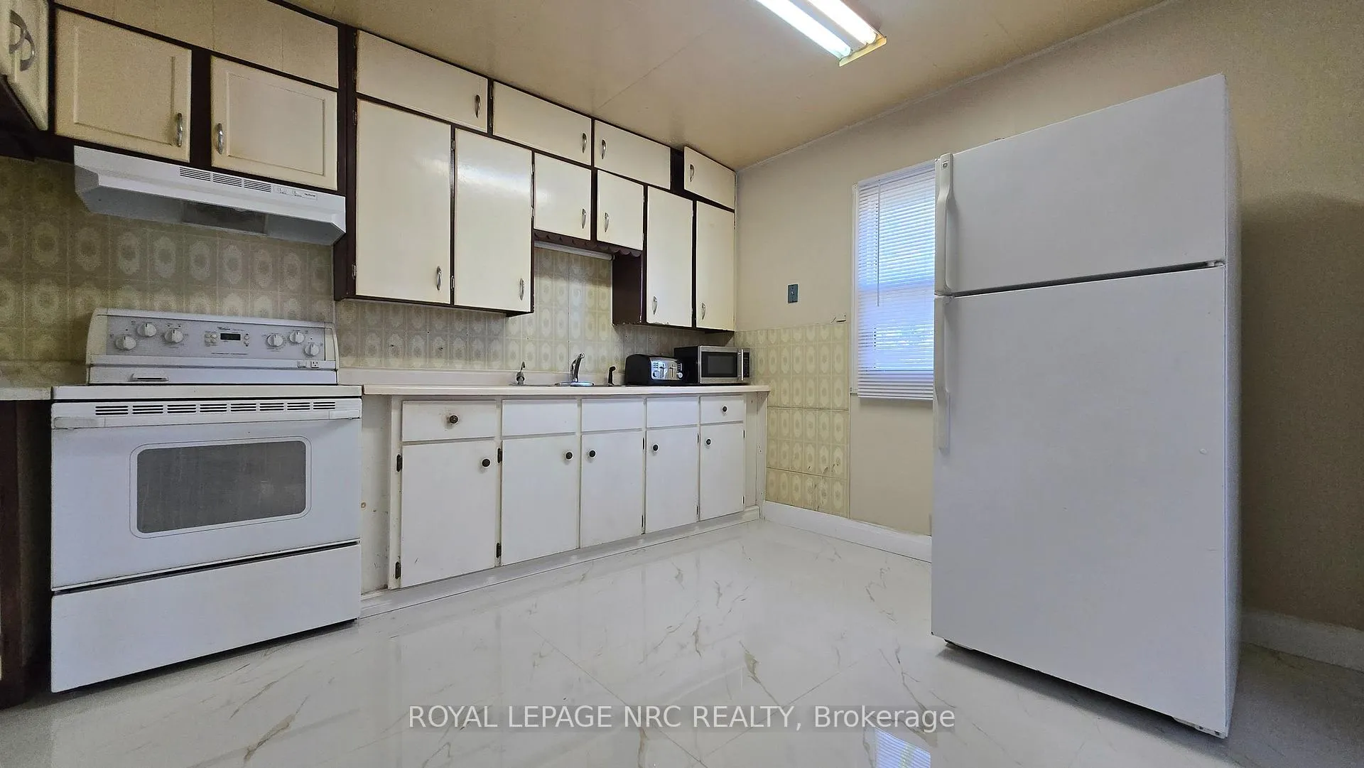 Photo 25 of 4425 Hiram Street, Niagara Falls, Downtown — HOMEH