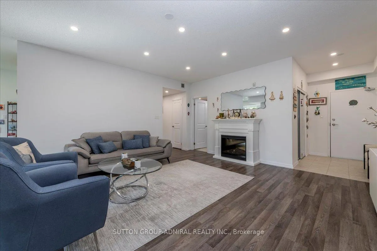 Photo 7 of Unit 418, 302 Essa Road, Barrie, 400 West — HOMEH