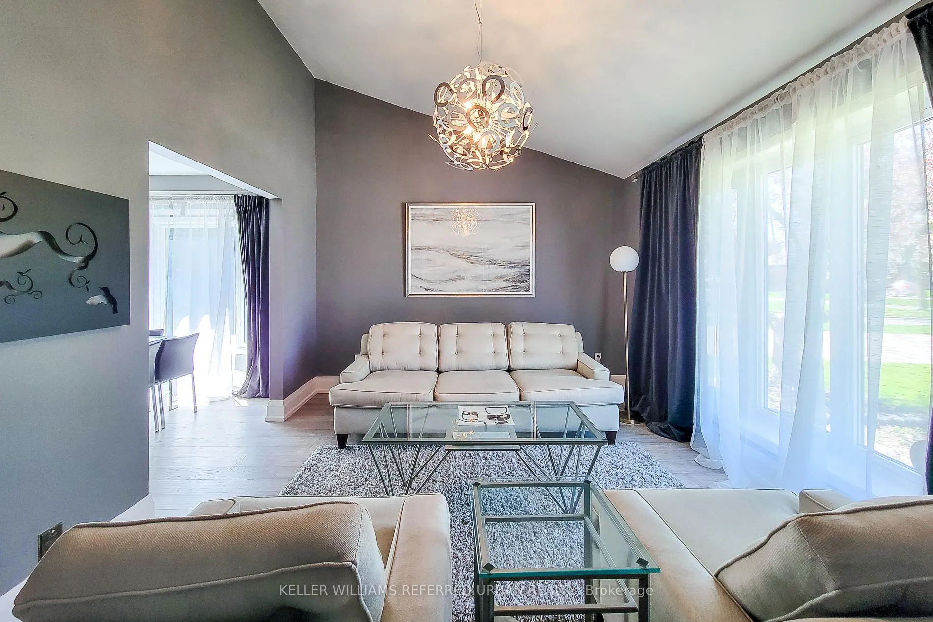 Photo 5 of 680 Powell Court, Burlington, Brant — HOMEH