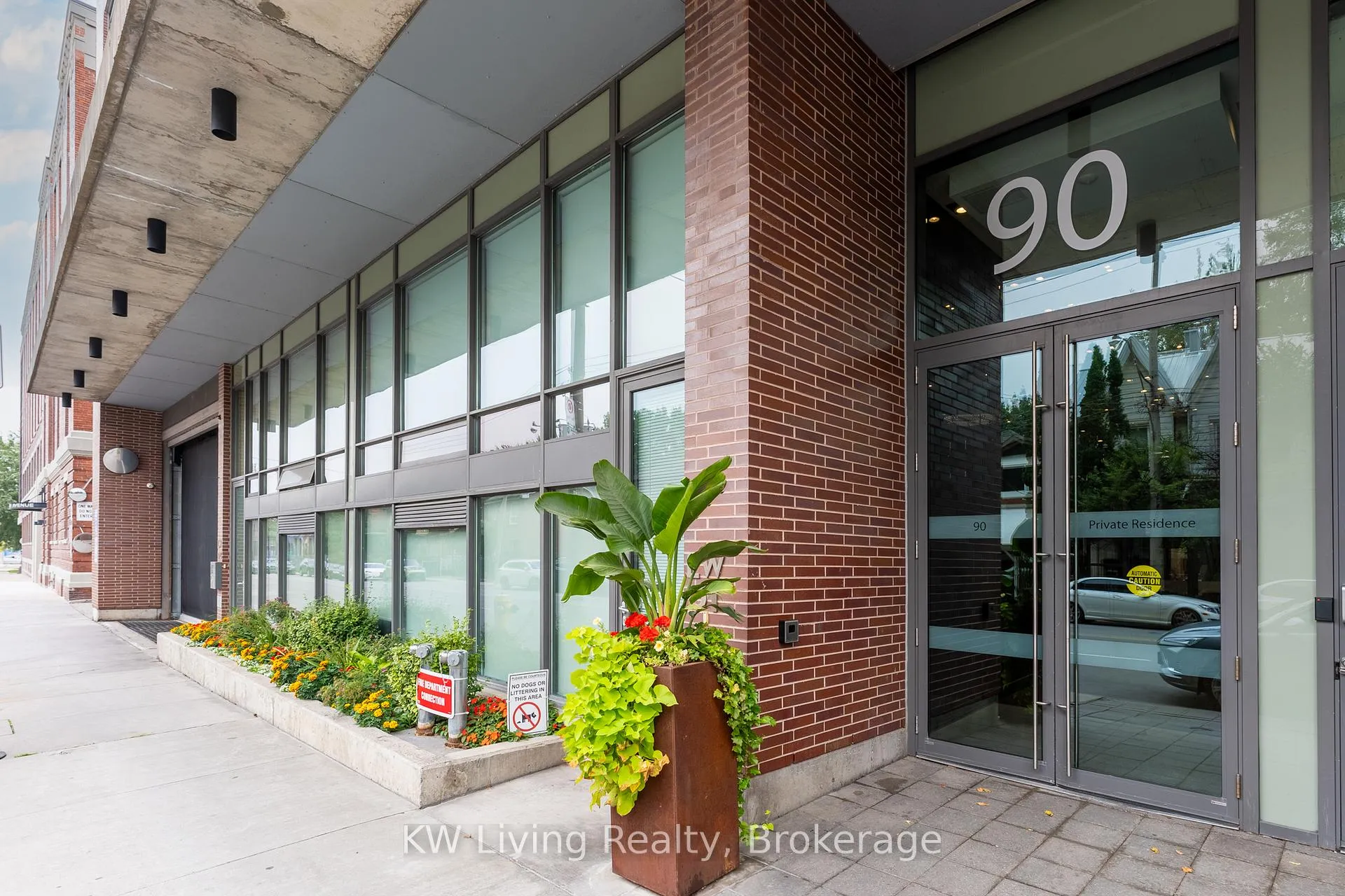 Photo 5 of Unit LW1, 90 Broadview Avenue, Toronto, South Riverdale — HOMEH