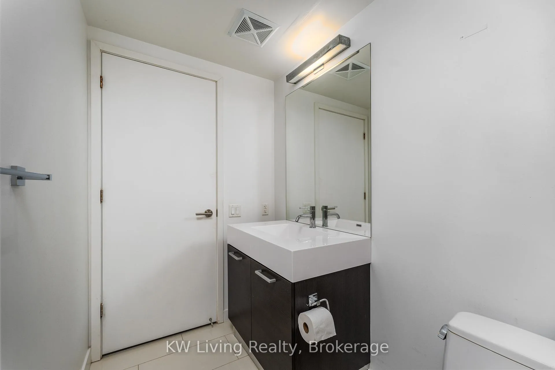Photo 18 of Unit LW1, 90 Broadview Avenue, Toronto, South Riverdale — HOMEH