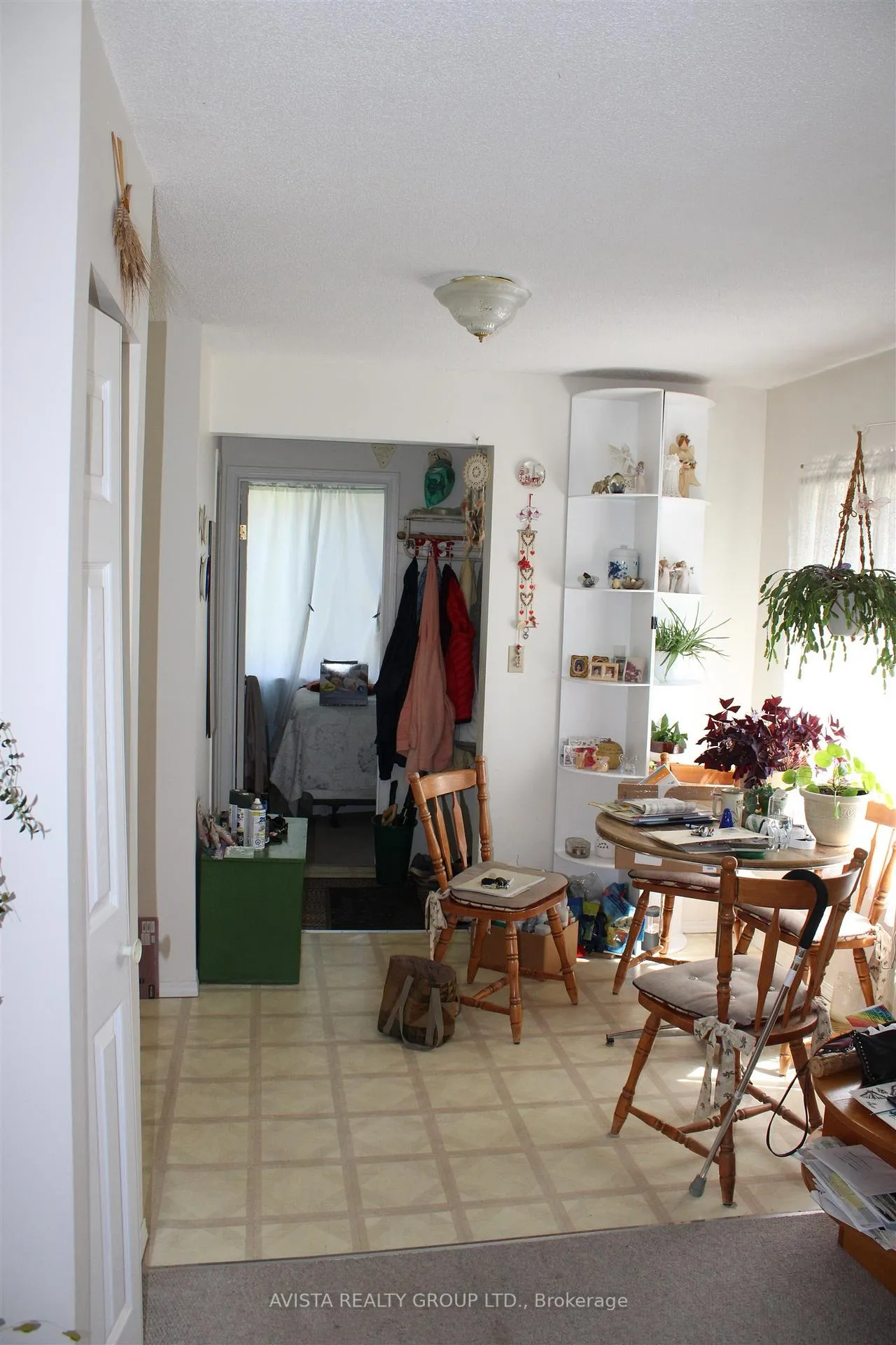 Photo 5 of 13 Kenogami Ave N, Thunder Bay, College Heights — HOMEH
