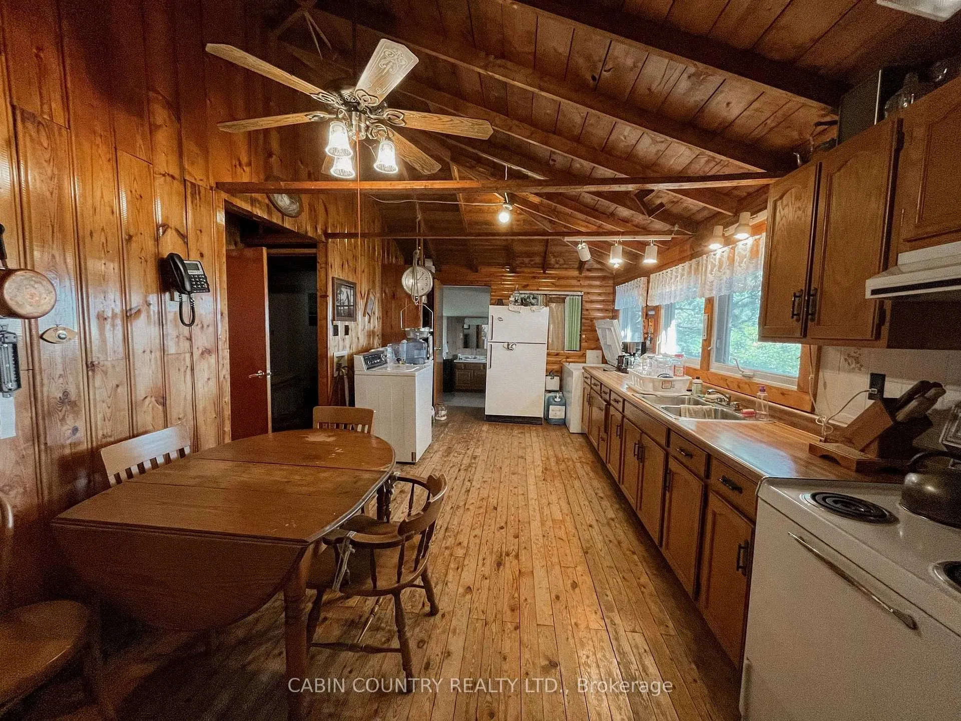 Photo 17 of 1 Minnesabic Island, Kenora Remote Area, Lake of the Woods North — HOMEH