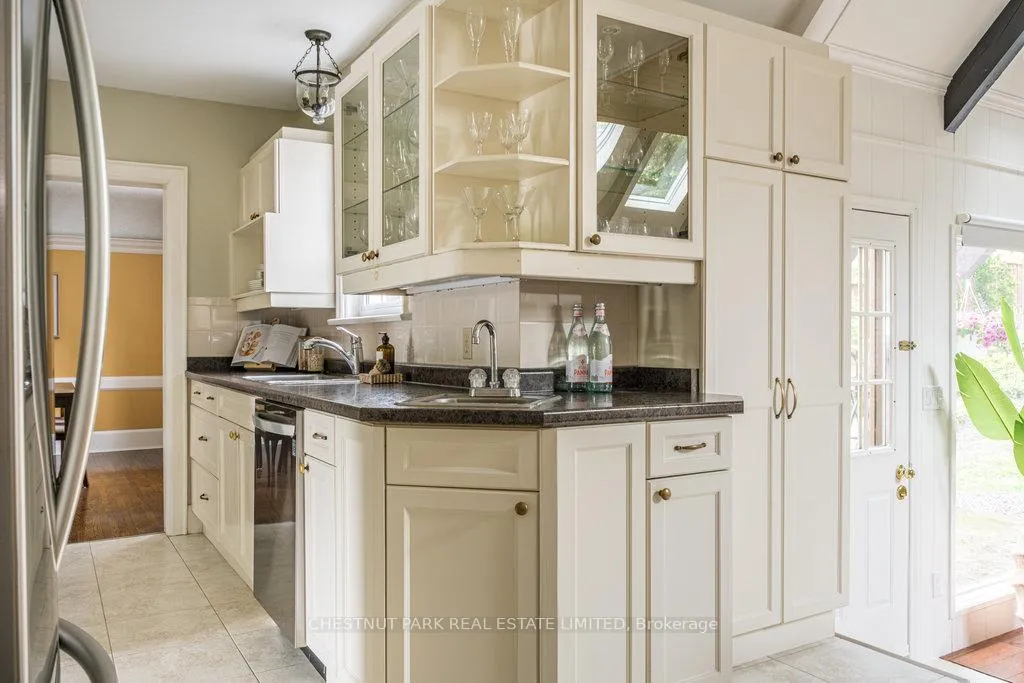 Photo 15 of 5170 King Street, Lincoln, Beamsville — HOMEH