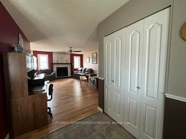 Photo 2 of 46 Bastedo Crescent, Marathon — HOMEH