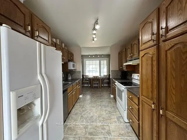 Photo 9 of 46 Bastedo Crescent, Marathon — HOMEH