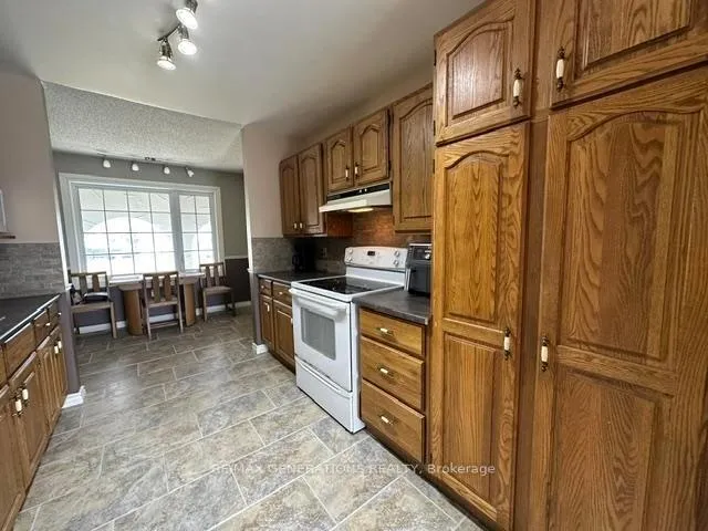 Photo 11 of 46 Bastedo Crescent, Marathon — HOMEH