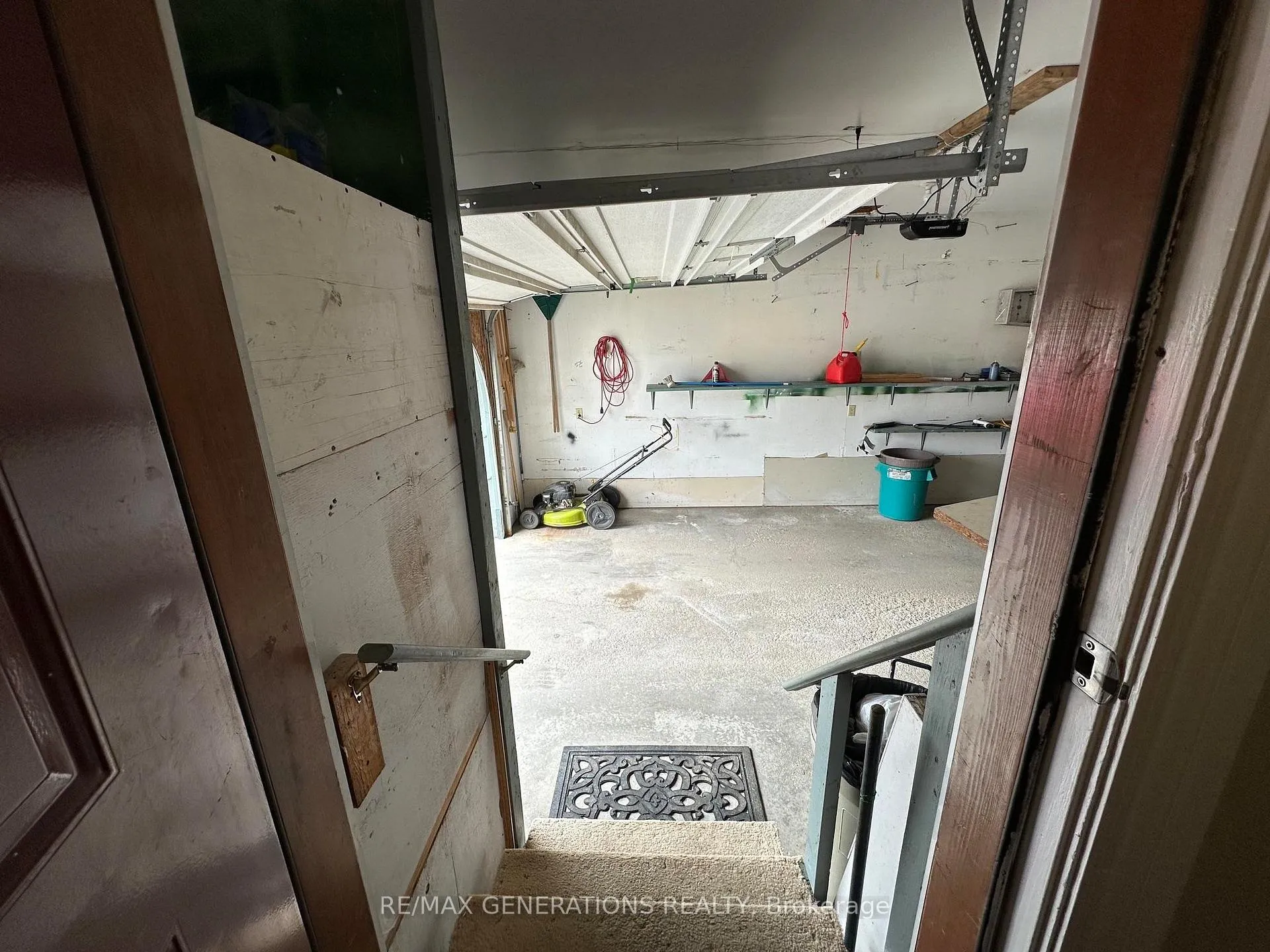 Photo 40 of 46 Bastedo Crescent, Marathon — HOMEH