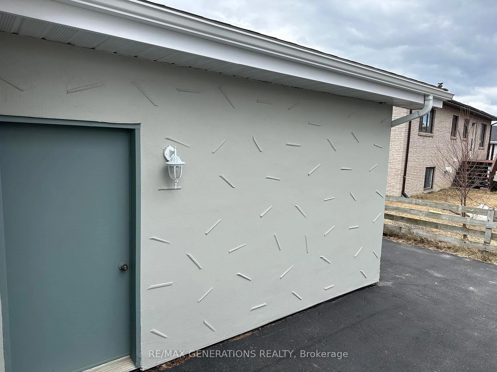 Photo 43 of 46 Bastedo Crescent, Marathon — HOMEH