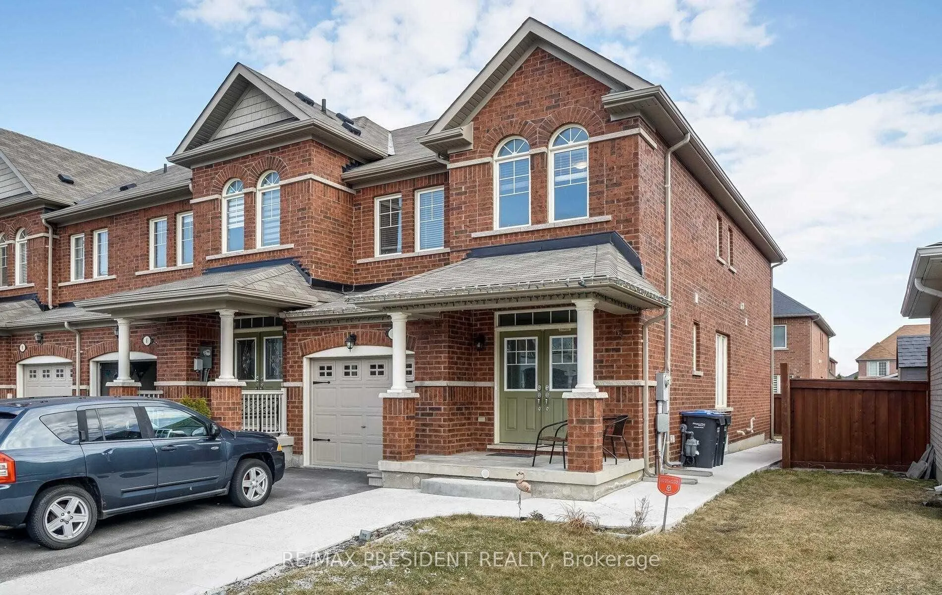 Photo 1 of 4 Pendulum Circle, Brampton, Sandringham-Wellington — HOMEH