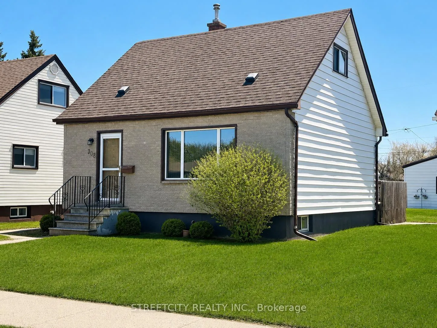 Photo 1 of 308 Christina St W, Thunder Bay, Westfort — HOMEH