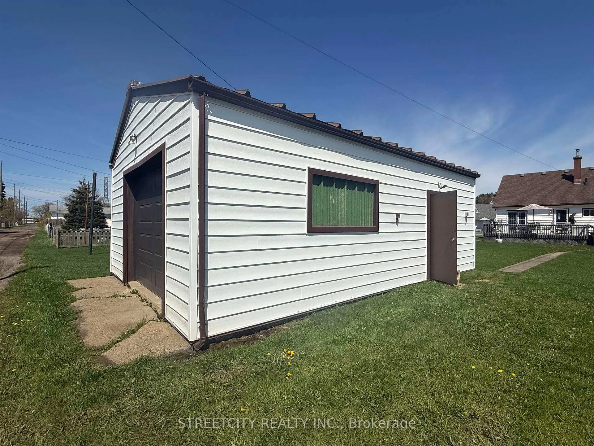Photo 21 of 308 Christina St W, Thunder Bay, Westfort — HOMEH