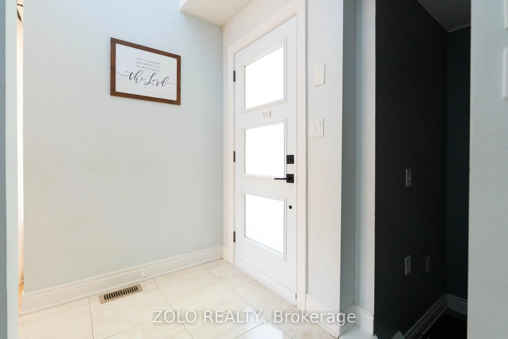 Photo 3 of 308 Howden Crescent, Orangeville — HOMEH