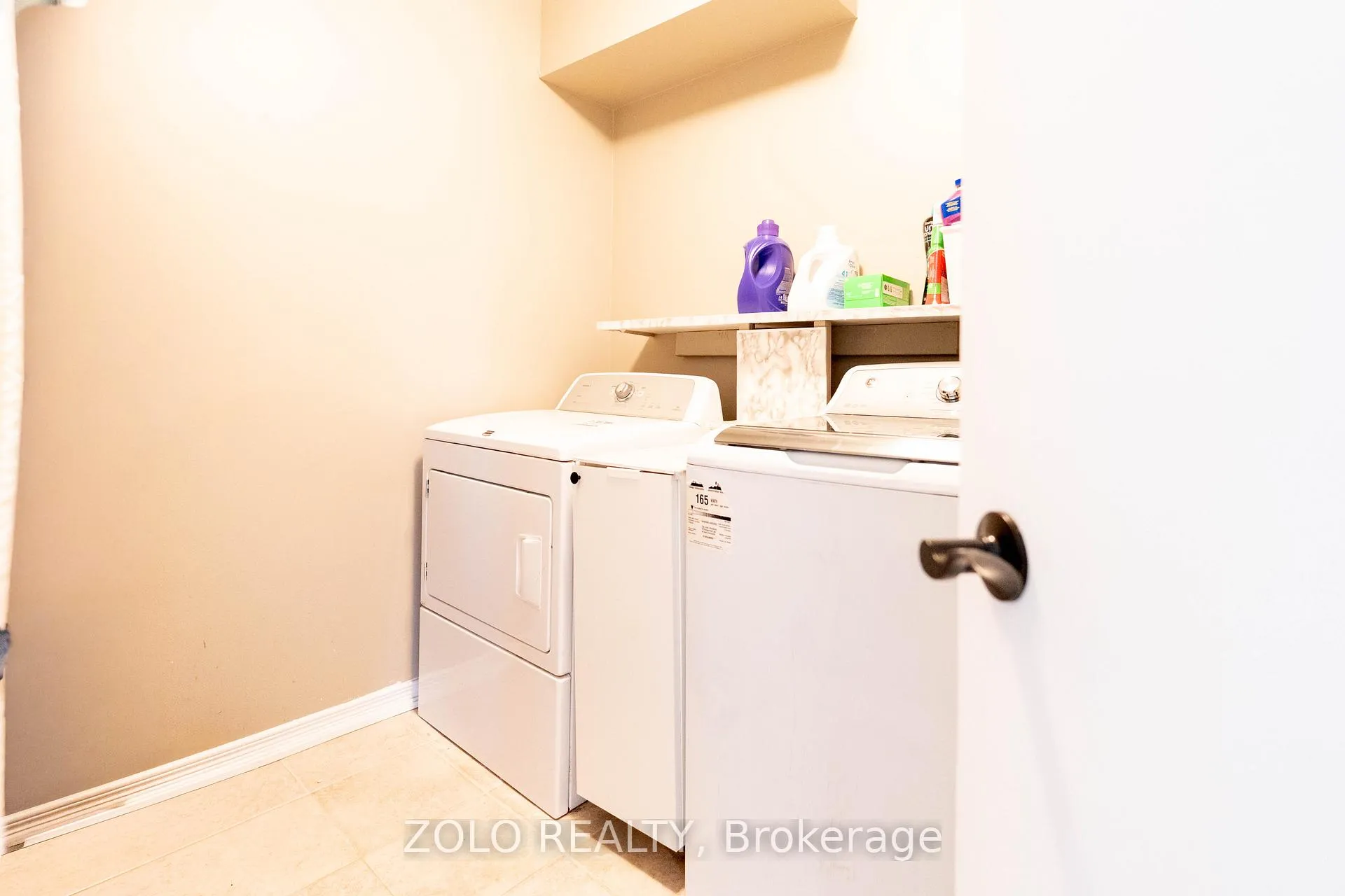 Photo 16 of 308 Howden Crescent, Orangeville — HOMEH