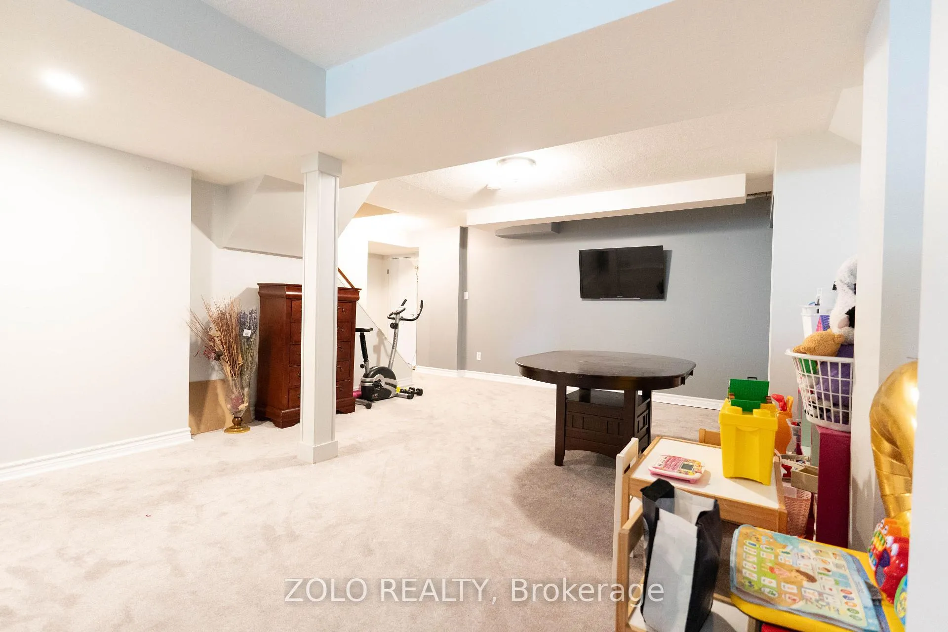 Photo 30 of 308 Howden Crescent, Orangeville — HOMEH