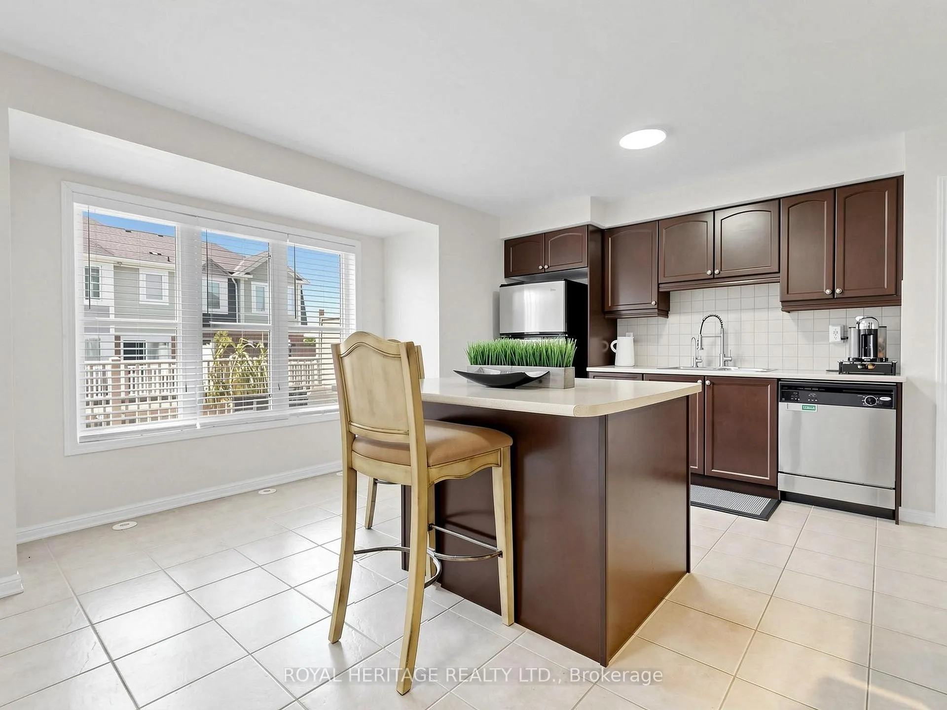 Photo 18 of 610 Holly Avenue, Milton, Coates — HOMEH