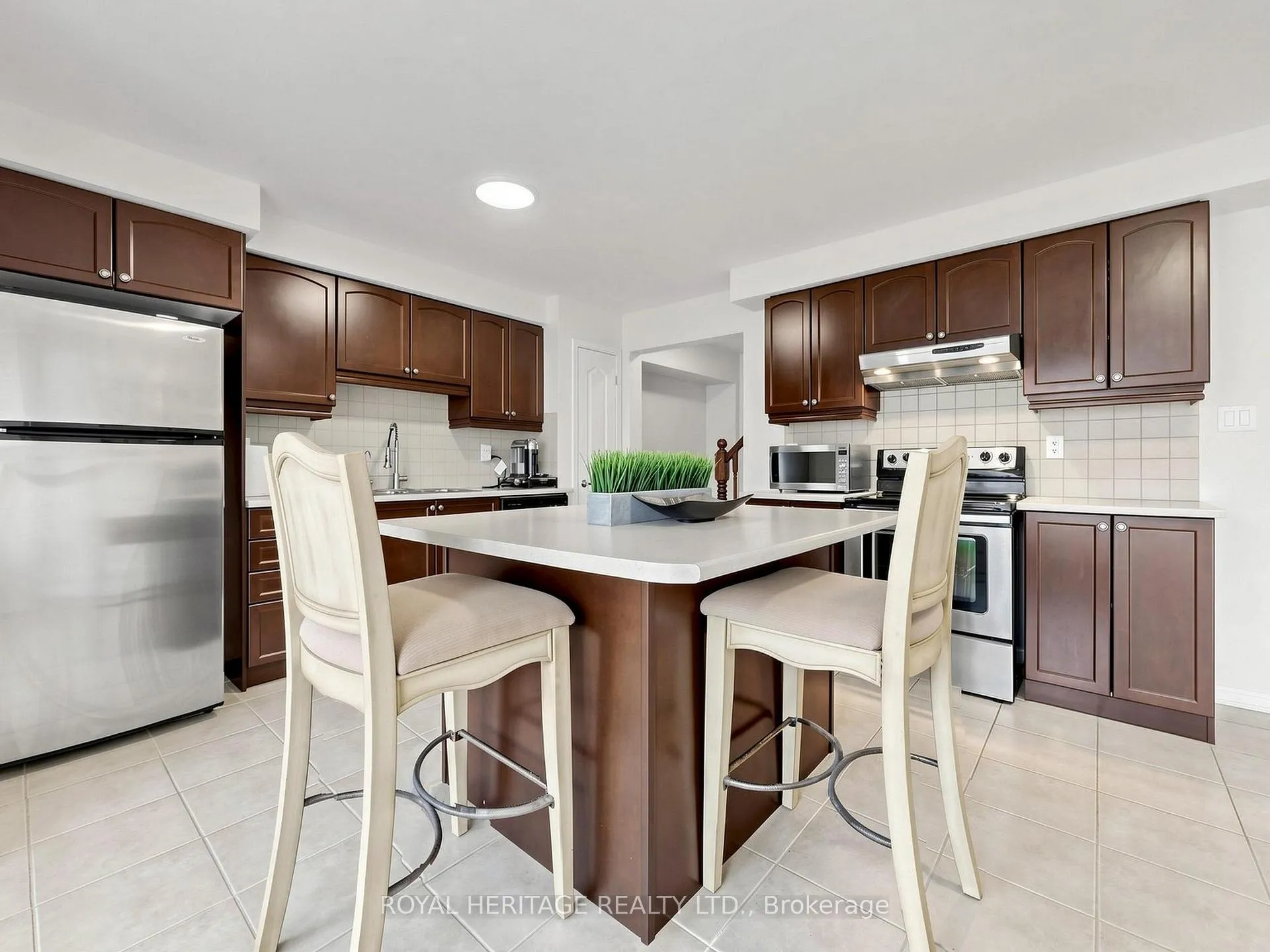 Photo 20 of 610 Holly Avenue, Milton, Coates — HOMEH
