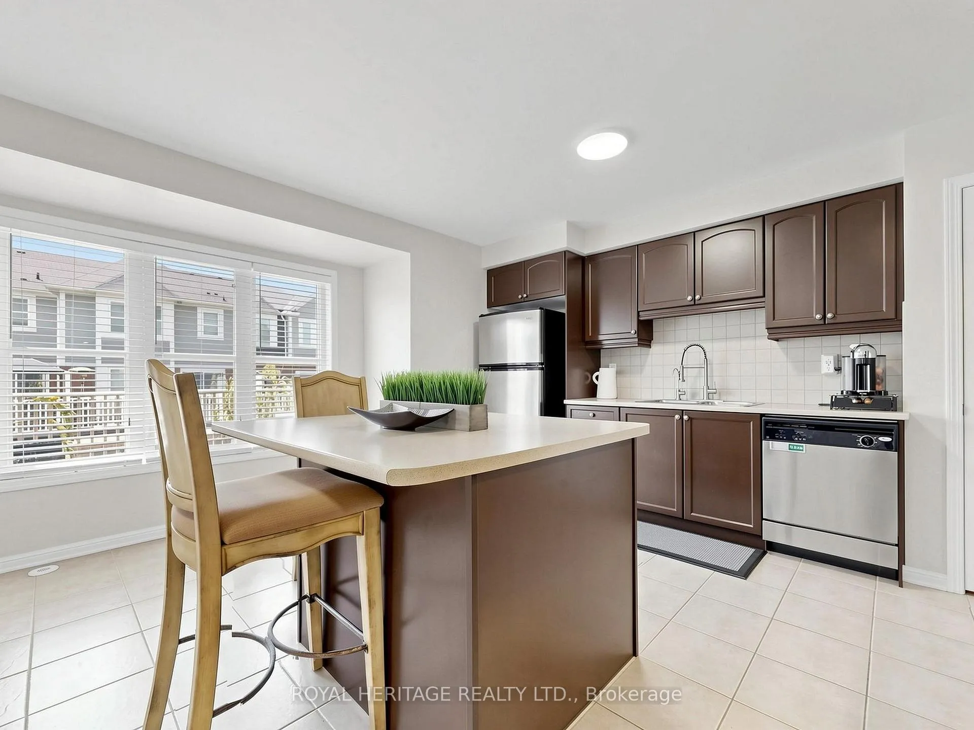 Photo 22 of 610 Holly Avenue, Milton, Coates — HOMEH